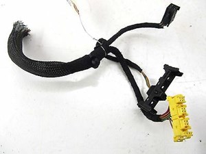 2006-2009 MERCEDES R350 W251 OEM RIGHT FRONT LOWER SEAT FLOOR PLUG PIGTAIL