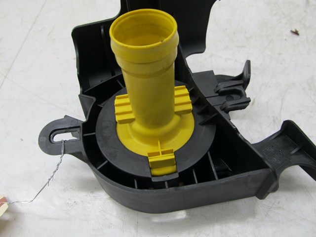 2013-2015 PORSCHE BOXSTER 981 OEM RIGHT REAR ENGINE OIL FILLER NECK 98155137802