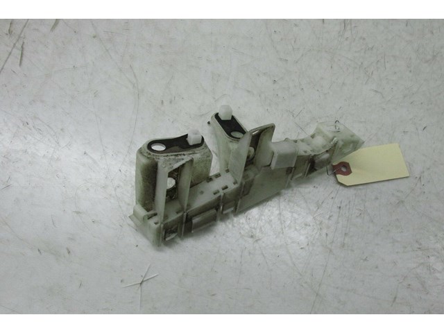 2010-2014 SUBARU IMPREZA OEM RIGHT REAR UPPER BUMPER BRACKET 