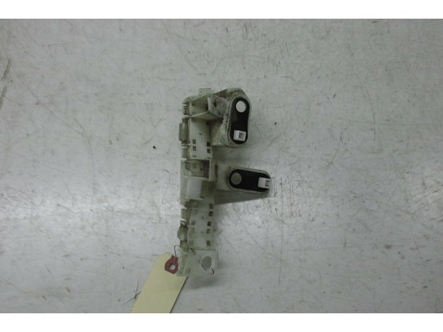 2010-2014 SUBARU IMPREZA OEM RIGHT REAR UPPER BUMPER BRACKET 