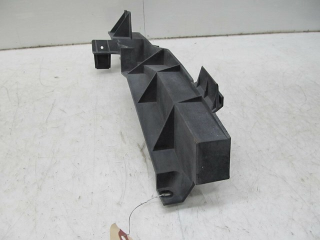 2003-2006 RANGE ROVER HSE OEM LEFT FRONT UPPER BUMPER BRACKET 