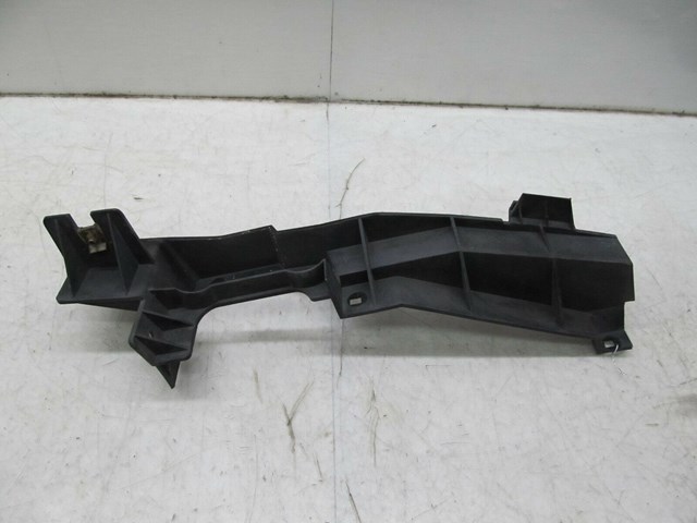 2003-2006 RANGE ROVER HSE OEM LEFT FRONT UPPER BUMPER BRACKET 