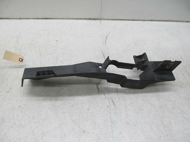 2003-2006 RANGE ROVER HSE OEM LEFT FRONT UPPER BUMPER BRACKET 