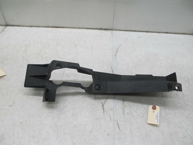 2003-2006 RANGE ROVER HSE OEM RIGHT FRONT UPPER BUMPER BRACKET 