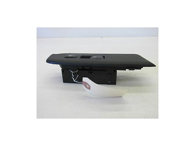2005-2006 INFINITI G35 SEDAN OEM RIGHT FRONT DOOR LOCK WINDOW CONTROL PANEL TRIM