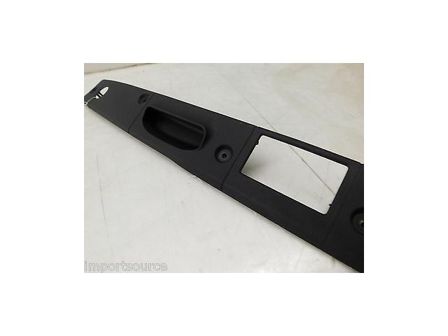 2003-2006 MERCEDES E320 W211 OEM TRUNK HANDLE TRIM PANEL COVER TRIM A2117500193