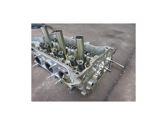 2006-2008 LEXUS IS350 XE20 OEM RIGHT ENGINE MOTOR CYLINDER HEAD ASSEMBLY