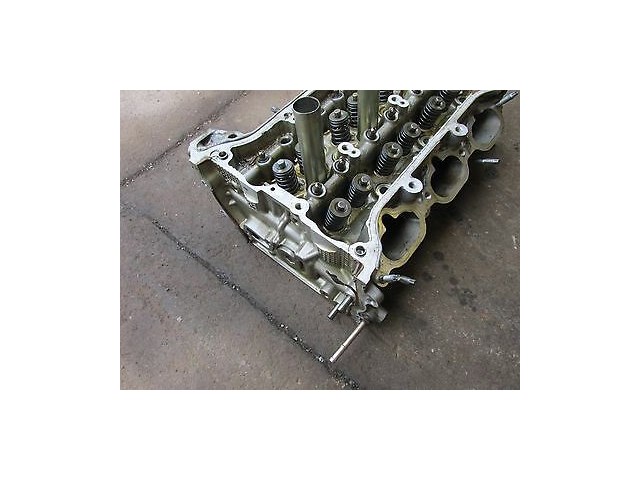 2006-2008 LEXUS IS350 XE20 OEM RIGHT ENGINE MOTOR CYLINDER HEAD ASSEMBLY