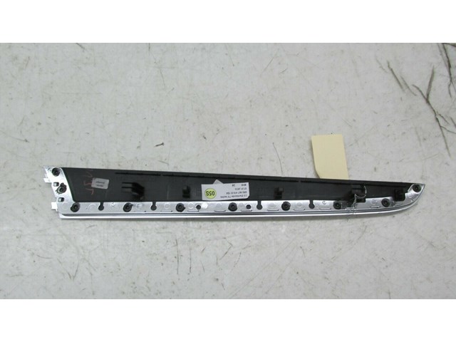 2009-2012 AUDI Q5 8R OEM RIGHT FRONT PASSENGER DOOR PANEL WOOD TRIM    