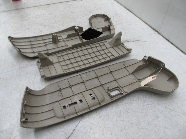 2004-2009 LEXUS RX350 RX330 OEM LEFT RFONT SEAT LOWER TRIM COVER PANEL SET