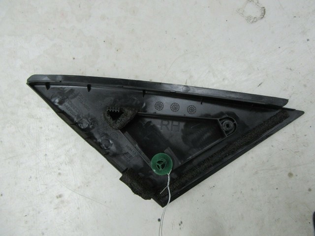 2016-2018 ACURA RDX OEM RIGHT FRONT PASS DOOR BLACK TRIANGLE TRIM CORNER COVER 
