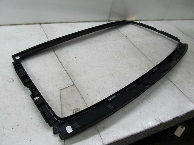  2009-2013 BMW 328i E93 LCI OEM REAR WINDOW SURROUND TRIM COVER 
