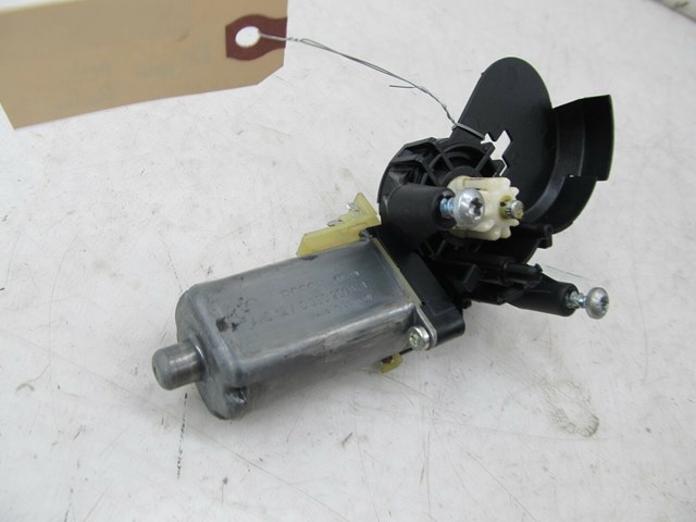 2003-2006 MERCEDES E500 W211 OEM RIGHT FRONT PASSENGERS SIDE SEAT RECLINE MOTOR 
