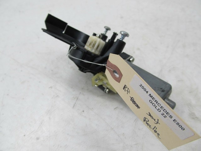 2003-2006 MERCEDES E500 W211 OEM RIGHT FRONT PASSENGERS SIDE SEAT RECLINE MOTOR 