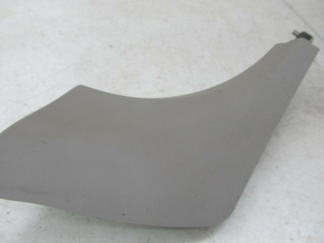2006-2013 VOLVO C70 T5 OEM LEFT REAR LOWER TRIM KICK PLATE PANEL COVER 9466638