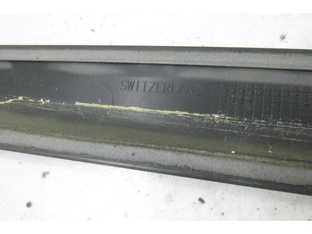 2006-2013 VOLVO C70 T5 OEM RIGHT FRONT PASSENGER SIDE DOOR TRIM