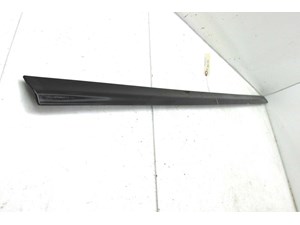 2006-2013 VOLVO C70 T5 OEM RIGHT FRONT PASSENGER SIDE DOOR TRIM