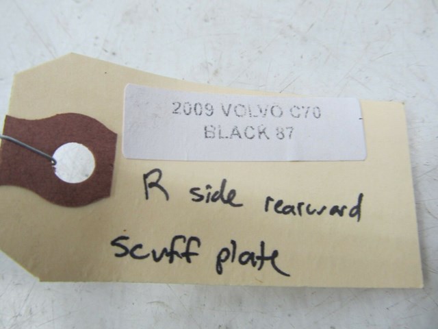 2006-2013 VOLVO C70 T5 OEM RIGHT REAR LOWER TRIM KICK PLATE PANEL COVER 9466637