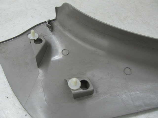 2006-2013 VOLVO C70 T5 OEM RIGHT REAR LOWER TRIM KICK PLATE PANEL COVER 9466637