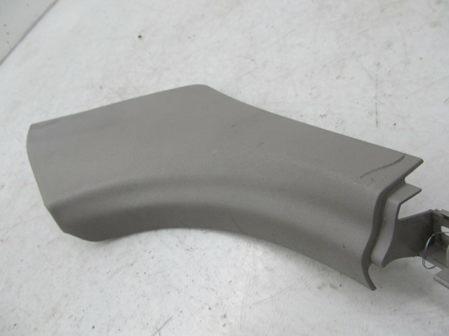 2006-2013 VOLVO C70 T5 OEM RIGHT REAR LOWER TRIM KICK PLATE PANEL COVER 9466637