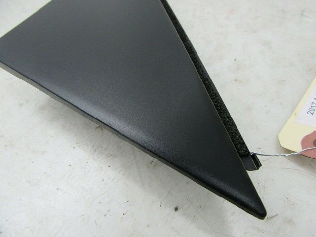 2016-2018 ACURA RDX OEM LEFT FRONT DRIVER DOOR BLACK TRIANGLE TRIM CORNER COVER 