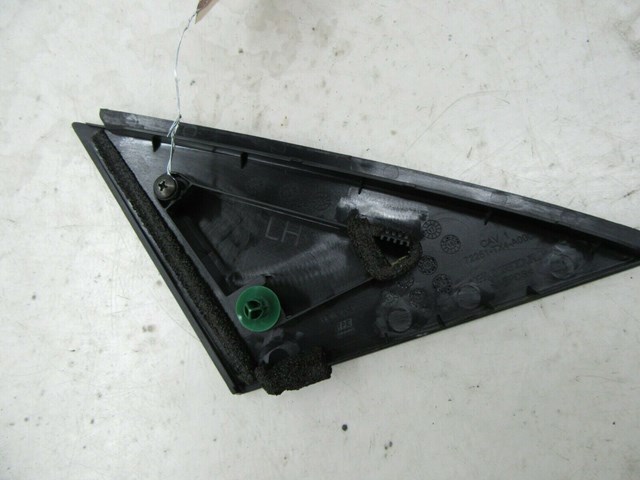 2016-2018 ACURA RDX OEM LEFT FRONT DRIVER DOOR BLACK TRIANGLE TRIM CORNER COVER 