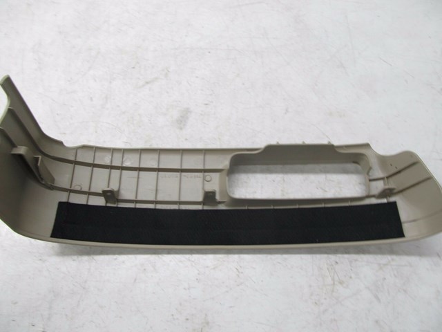 2001-2006 LEXUS LS430 OEM RIGHT FRONT PASS SEAT TRIM COVER BEIGE 71867-50030