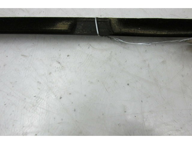 2004-2011 SAAB 9-3 OEM RIGHT REAR PASSENGER SIDE WINDOW TRIM