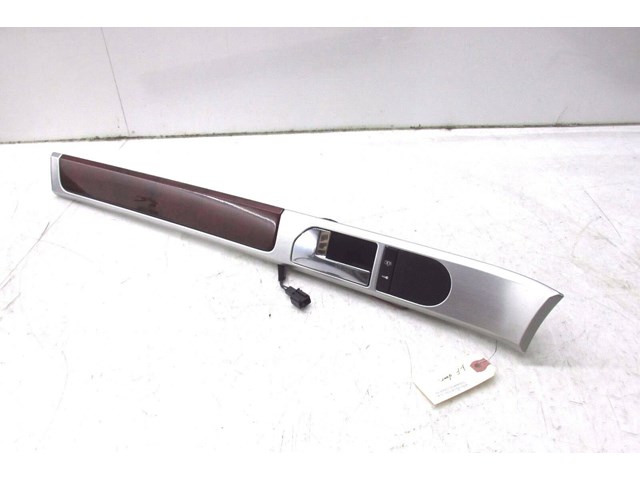 2004-2007 VOLKSWAGEN TOUAREG OEM LEFT FRONT DOOR INNER MOLDING TRIM/HANDLE 