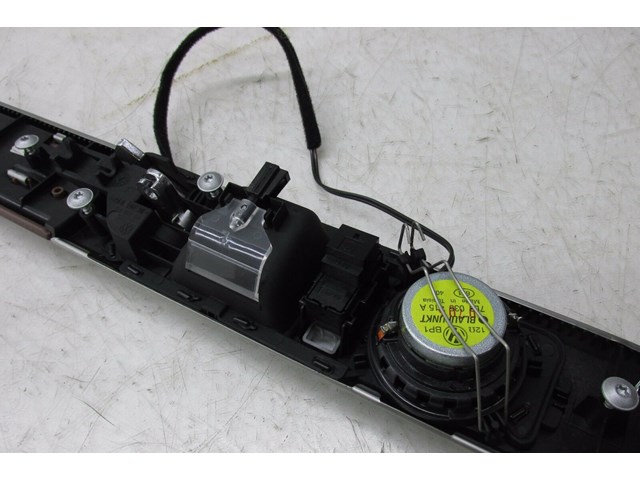 2004-2007 VOLKSWAGEN TOUAREG OEM LEFT FRONT DOOR INNER MOLDING TRIM/HANDLE 