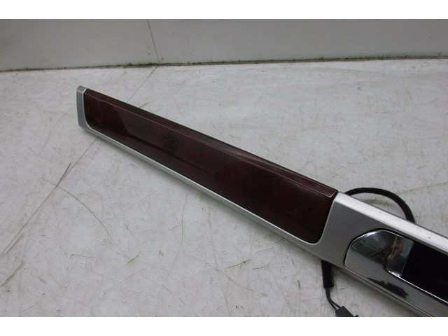 2004-2007 VOLKSWAGEN TOUAREG OEM LEFT FRONT DOOR INNER MOLDING TRIM/HANDLE 