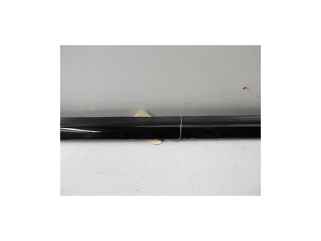 2006-2009 MERCEDES R350 W251 OEM RIGHT FRONT EXTERIOR DOOR WINDOW TRIM MOULDING