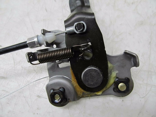  2002-2010 LEXUS SC430 Z40 OEM RIGHT FRONT PASSENGER SIDE SEAT UPPER LATCH