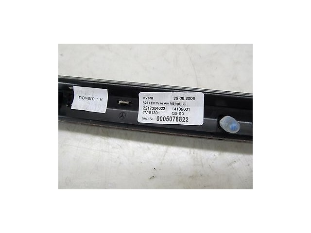 2007-2009 MERCEDES S550 W221 OEM RIGHT REAR  DOOR PANEL WOODGRAIN TRIM WALNUT 