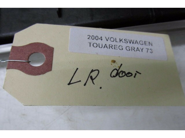 2004-2007 VOLKSWAGEN TOUAREG OEM LEFT REAR DOOR INNER MOLDING TRIM WITH HANDLE 