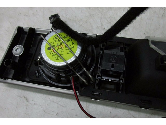 2004-2007 VOLKSWAGEN TOUAREG OEM LEFT REAR DOOR INNER MOLDING TRIM WITH HANDLE 