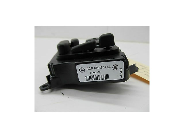 2004-2006 MERCEDES BENZ SL600 R230 OEM RIGHT FRONT SEAT CONTROL W/ HEATED COOLED