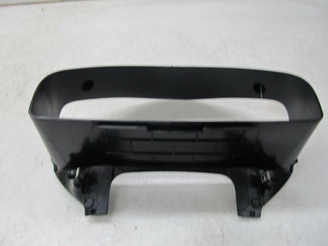 2006-2013 VOLVO C70 T5 OEM SPEEDOMETER SPEEDO INSTRUMENT CLUSTER TRIM BEZEL