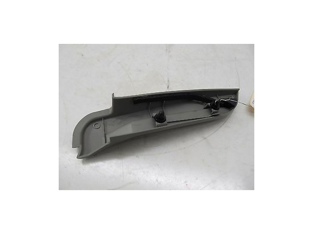 2007-2009 NISSAN QUEST OEM RIGHT FRONT PASSENGER SIDE DOOR CORNER MOLDING TRIM