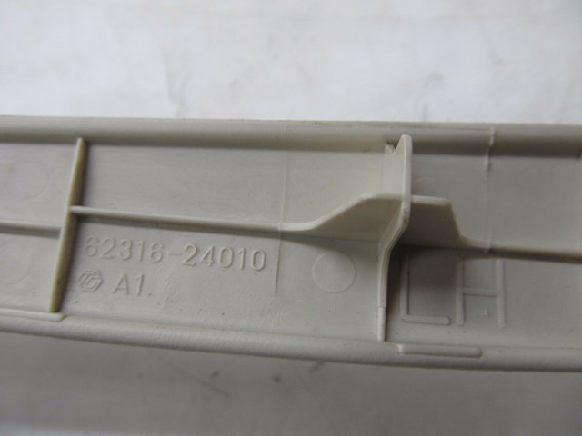  2002-2010 LEXUS SC430 Z40 OEM RIGHT PASS. SIDE DOOR OPENING FLOOR PANEL TRIM 