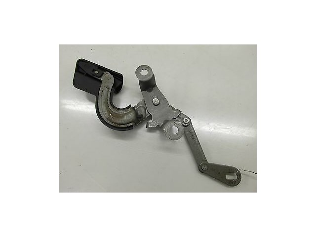 2007-2012 NISSAN ALTIMA SEDAN L32A OEM RIGHT FRONT UPPER SEAT RECLINE HANDLE