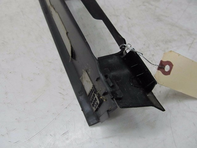 2001-2006 LEXUS LS430 OEM RIGHT REAR PASSENGER SIDE HINGE COVER TRIM 64571-50020