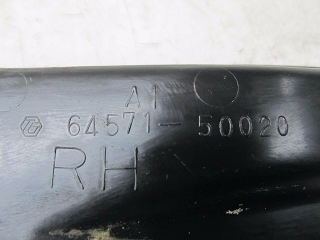 2001-2006 LEXUS LS430 OEM RIGHT REAR PASSENGER SIDE HINGE COVER TRIM 64571-50020