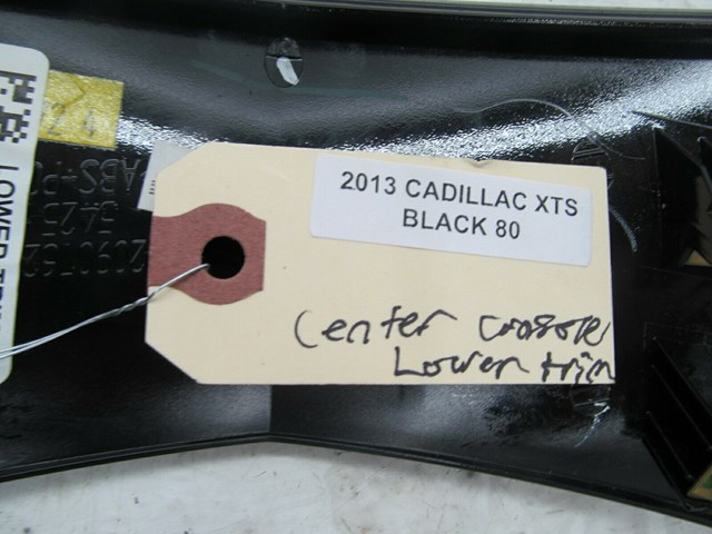 2013-2017 CADILLAC XTS OEM CENTER CONSOLE LOWER TRIM PANEL COVER 20907624
