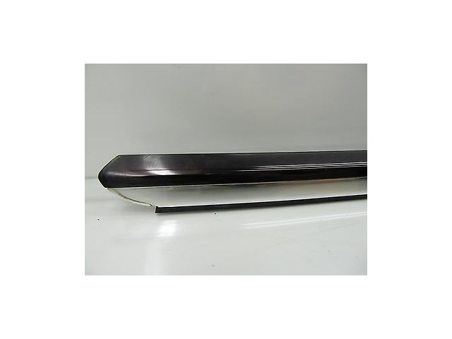 2003-2006 MERCEDES S430 S500 W220 OEM RIGHT FRONT DOOR WINDOW TRIM MOULDING