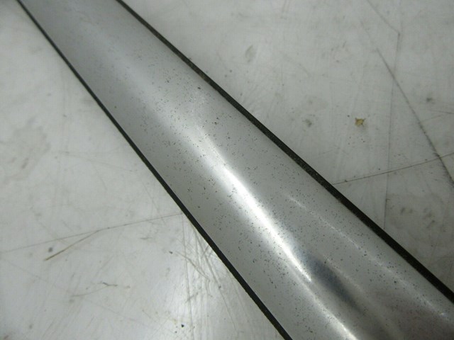 2007-2010 BMW X5 E70 OEM RIGHT FRONT DOOR WINDOW WEATHERSTRIP SEAL MOLDING TRIM