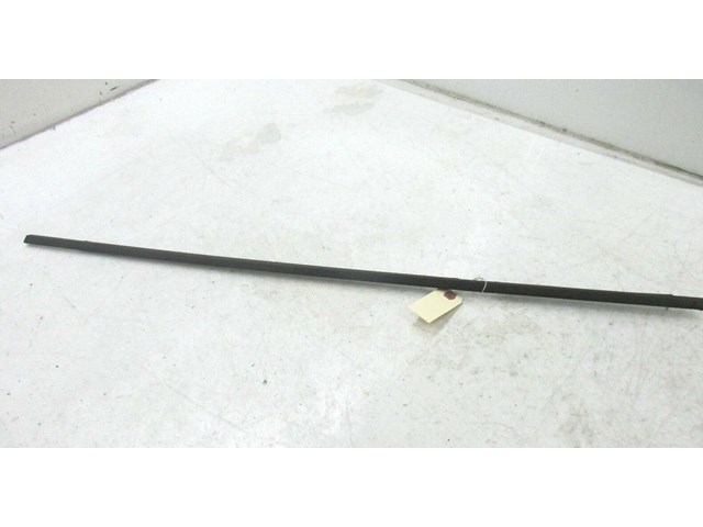 2003-2006 RANGE ROVER HSE OEM LEFT REAR EXTERIOR DOOR TRIM