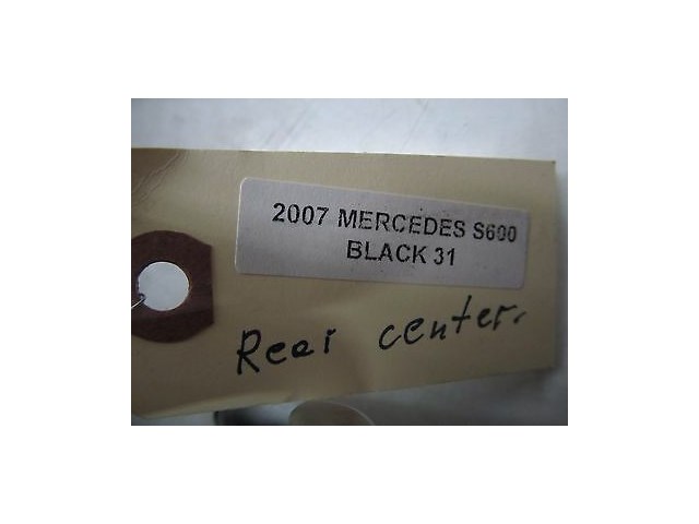 2007-2009 MERCEDES S600 W221 OEM REAR PASSENGER CENTER MIDDLE SEAT HEAD REST 