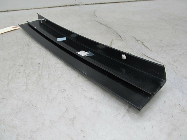 2007-2012 MERCEDES GL450 X164 OEM LEFT REAR WINDOW TRIM MOLDING 