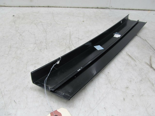 2007-2012 MERCEDES GL450 X164 OEM LEFT REAR WINDOW TRIM MOLDING 